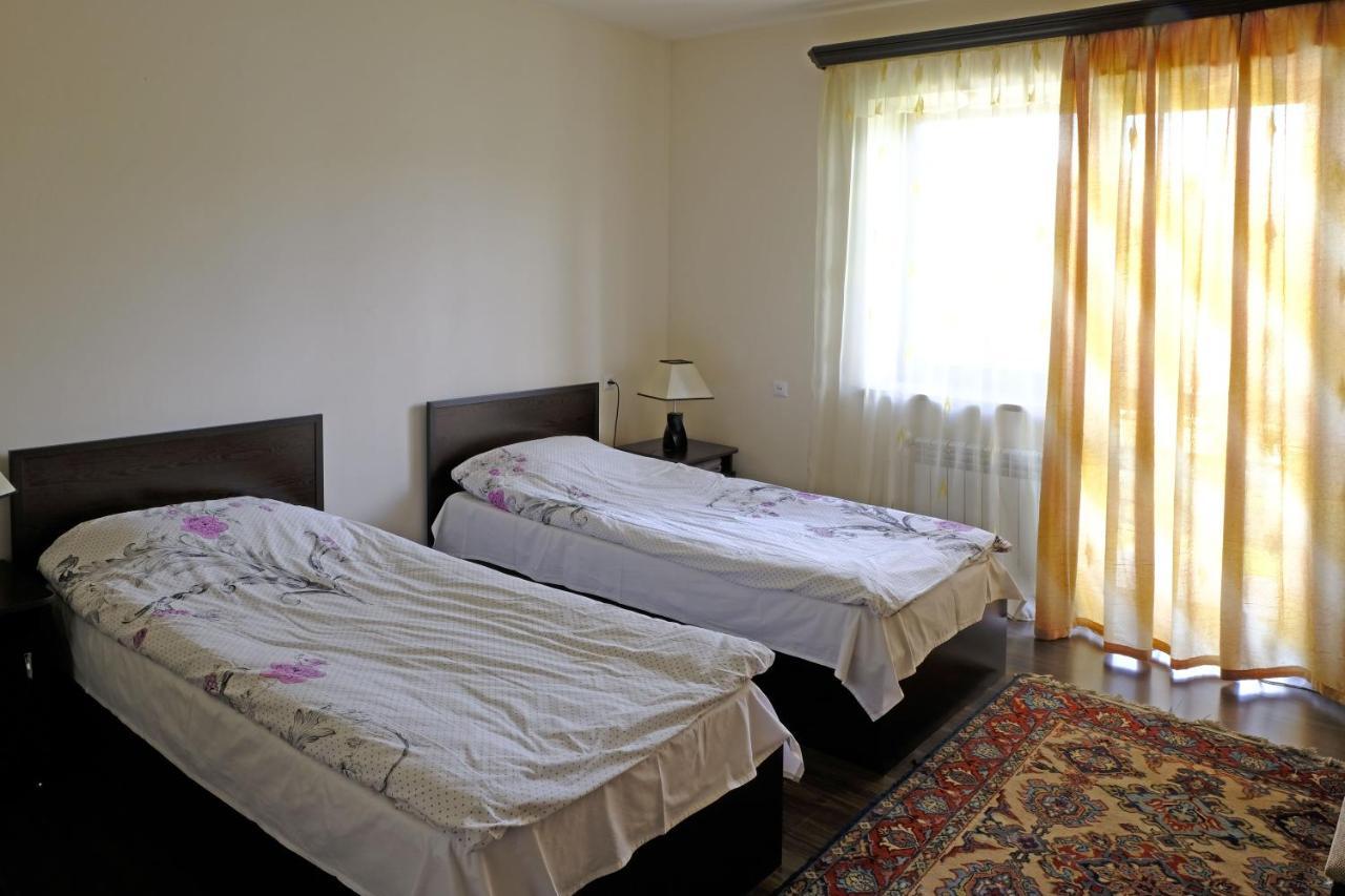 Chez Yvette Panzió Garni Kültér fotó